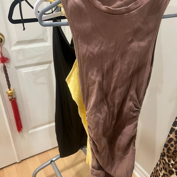 Garage Dresses Bundle - Picture 4 of 5